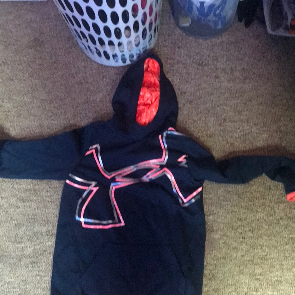 Under armor girls hoodie